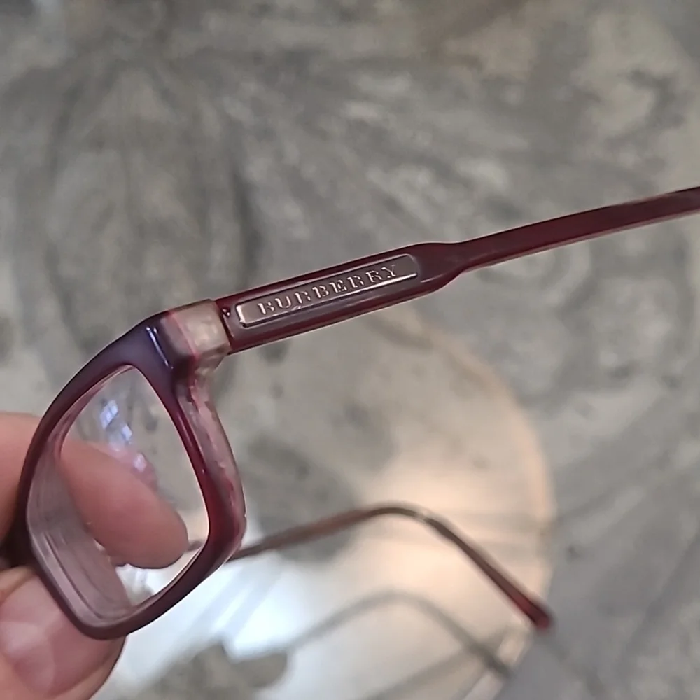BURBERRY PERSCRIPTION GLASSES FRAMES RED